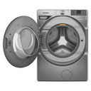 Whirlpool® Laveuse à chargement frontal intelligente certifiée ENERGY STAR® avec système de ventilation FreshFlow™ de 5.2 pi cu. C.E.I. WFW5720RR