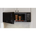 Whirlpool® Four à micro-ondes intelligent à hotte intégrée et profil bas de 1,1 pi cu avec ventilation de 450 pi³/min à 4 vitesses YWMML5530RB