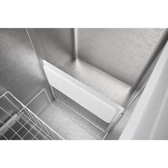 Whirlpool® Congélateur horizontal avec tablette - 16 pi cu WZC5216LW Whirlpool® Congélateur horizontal avec tablette - 16 pi cu WZC5216LW