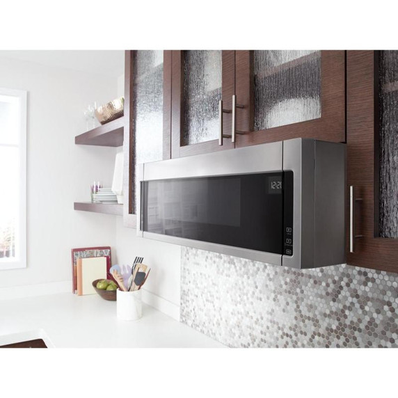 Whirlpool® Four à micro-ondes à hotte intégrée à profil bas - 900 watts - 1.1 pi cu YWML55011HS
