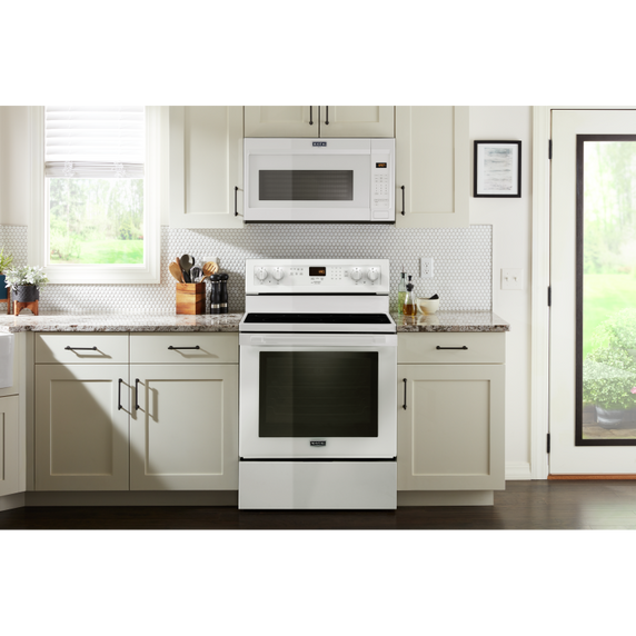 Cuisinière électrique avec convection véritable et préchauffage rapide - 30 po - 6.4 pi cu Maytag® YMER8800FW