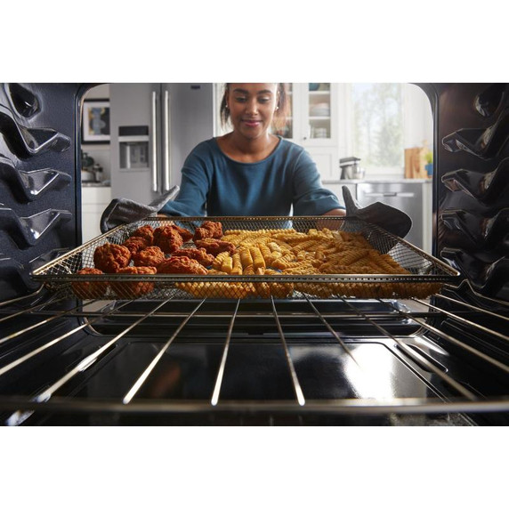 Maytag® Cuisinière au gaz avec friture à air et panier - 30 po - 5.3 pi cu MGR7700LZ