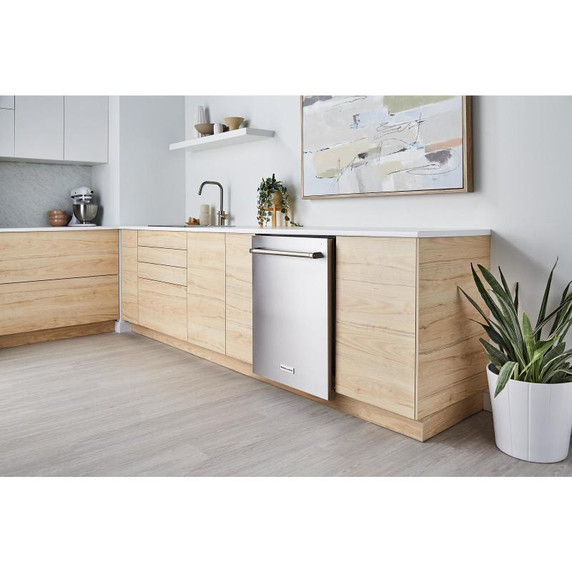 Kitchenaid® Lave-vaisselle avec troisième panier 360° Max Jets™ et éclairage à DEL - 44 dBA KDTM704KPS Kitchenaid® Lave-vaisselle avec troisième panier 360° Max Jets™ et éclairage à DEL - 44 dBA KDTM704KPS