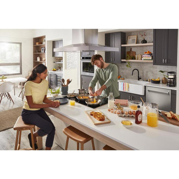 Kitchenaid® Lave-vaisselle avec troisième panier 360° Max Jets™ et éclairage à DEL - 44 dBA KDTM704KPS Kitchenaid® Lave-vaisselle avec troisième panier 360° Max Jets™ et éclairage à DEL - 44 dBA KDTM704KPS