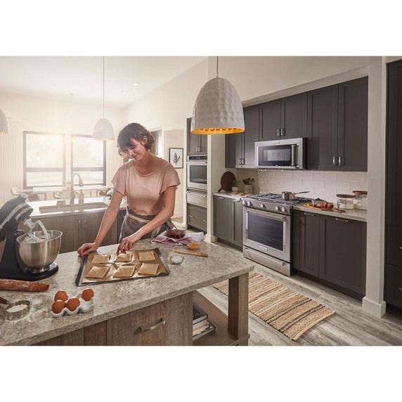 Kitchenaid® Cuisinière au gaz, à convection, commandes frontales, 5 brûleurs, 30 po KSGB900ESS