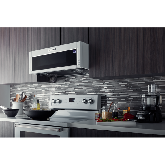 Four à micro-ondes à hotte intégrée et profil bas - 900 watts - 30 po KitchenAid® YKMLS311HWH