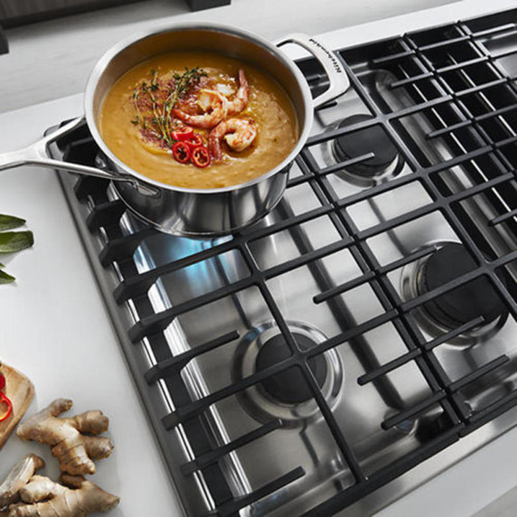 Kitchenaid® Table de cuisson au gaz à évacuation descendante avec 5 brûleurs - 36 po KCGD506GSS