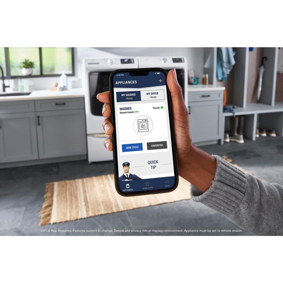 Maytag® Laveuse à chargement frontal intelligente Animal Pet Pro - 5.8 pi cu (C.E.I.) MFW7020RW