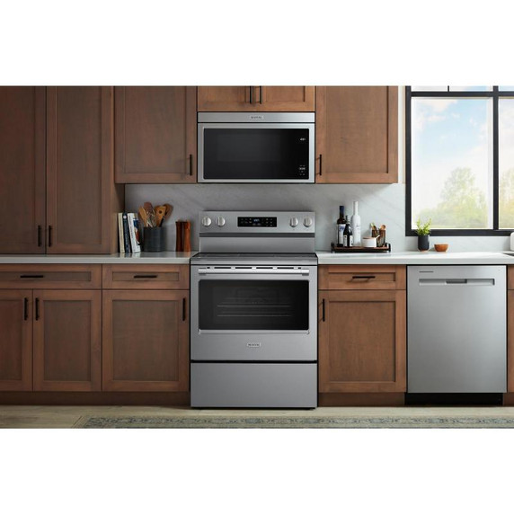 Maytag® Cuisinière électrique à convection avec friture et cuisson à air sans préchauffage - 30 po - 5,3 pi cu YMFES6030RZ Maytag® Cuisinière électrique à convection avec friture et cuisson à air sans préchauffage - 30 po - 5,3 pi cu YMFES6030RZ