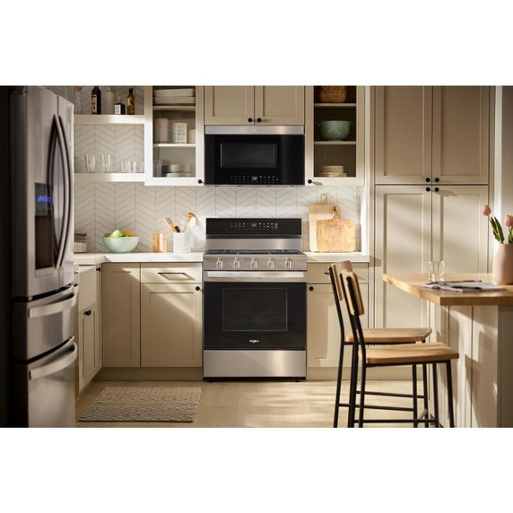 Whirlpool® Cuisinière au gaz intelligente de 30 pouces avec technologie de cuisson à air, auto-nettoyage/netoyage à la vapeur, préchauffage rapide avec capacité de 5.3 pi cu WFGS7530RZ