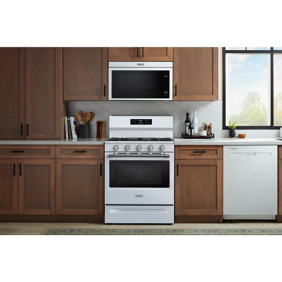 Maytag® Cuisinière au gaz à convection avec friture et cuisson à air sans préchauffage - 30 po - 5 pi cu MFGS6030RW
