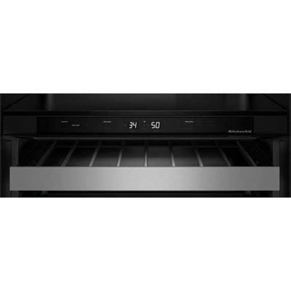 Kitchenaid® Centre de rafraîchissements avec porte en verre et porte-bouteilles à devant en métal - 24 po KUBR524SSB