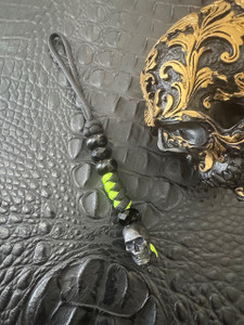 High Visibility Neon Green and Black Two-Tone Paracord Knife Lanayrd with Black Metal EDC Skull High Visibility Neon Green and Black Two-Tone Paracord Knife Lanayrd with Black Metal EDC Skull