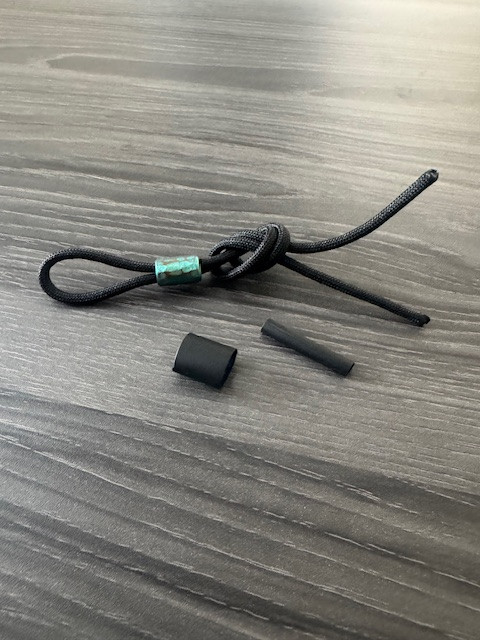 DIY Knife Lanyard Kit - Black Paracord with Hammered Titanium Bead