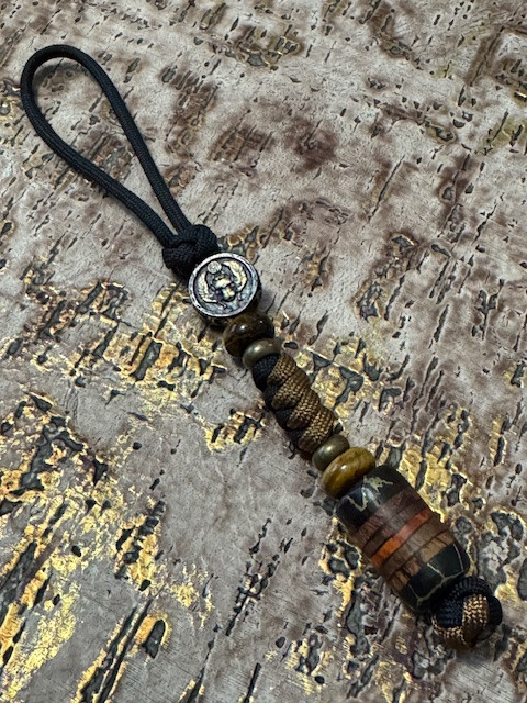 Double Sided Tree & Winged Beetle Two-Tone Paracord Lanyard with Black Web Tru-Stone and Exotic Wood Layers