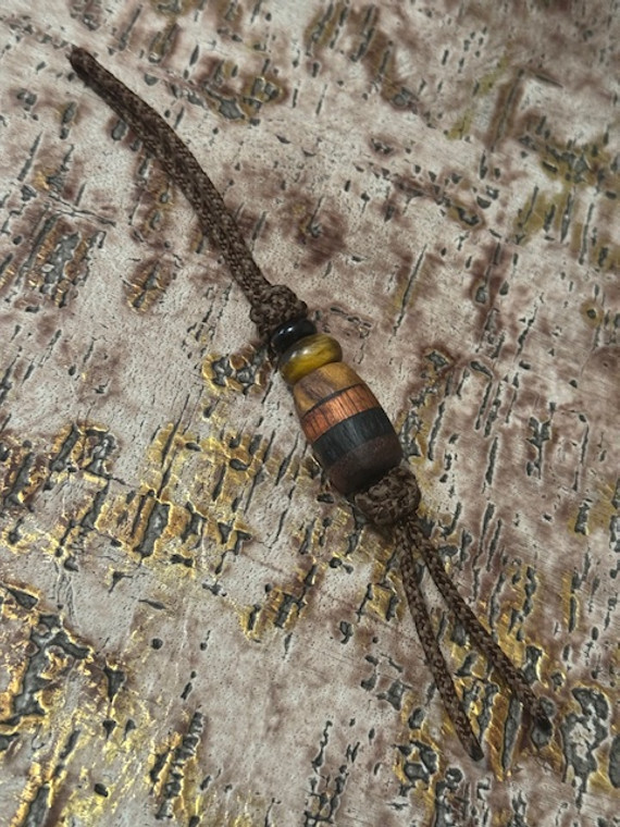4 Layer Wood Split Bead Knife Nub with Black Onyx and Tiger's Eye Accents on Copper Camo Mini Cord