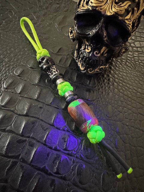 High Viz Green Lanyard with Black Skull, Textured Steel Column, Onyx and Glow Resin/Ironwood Split Bead
