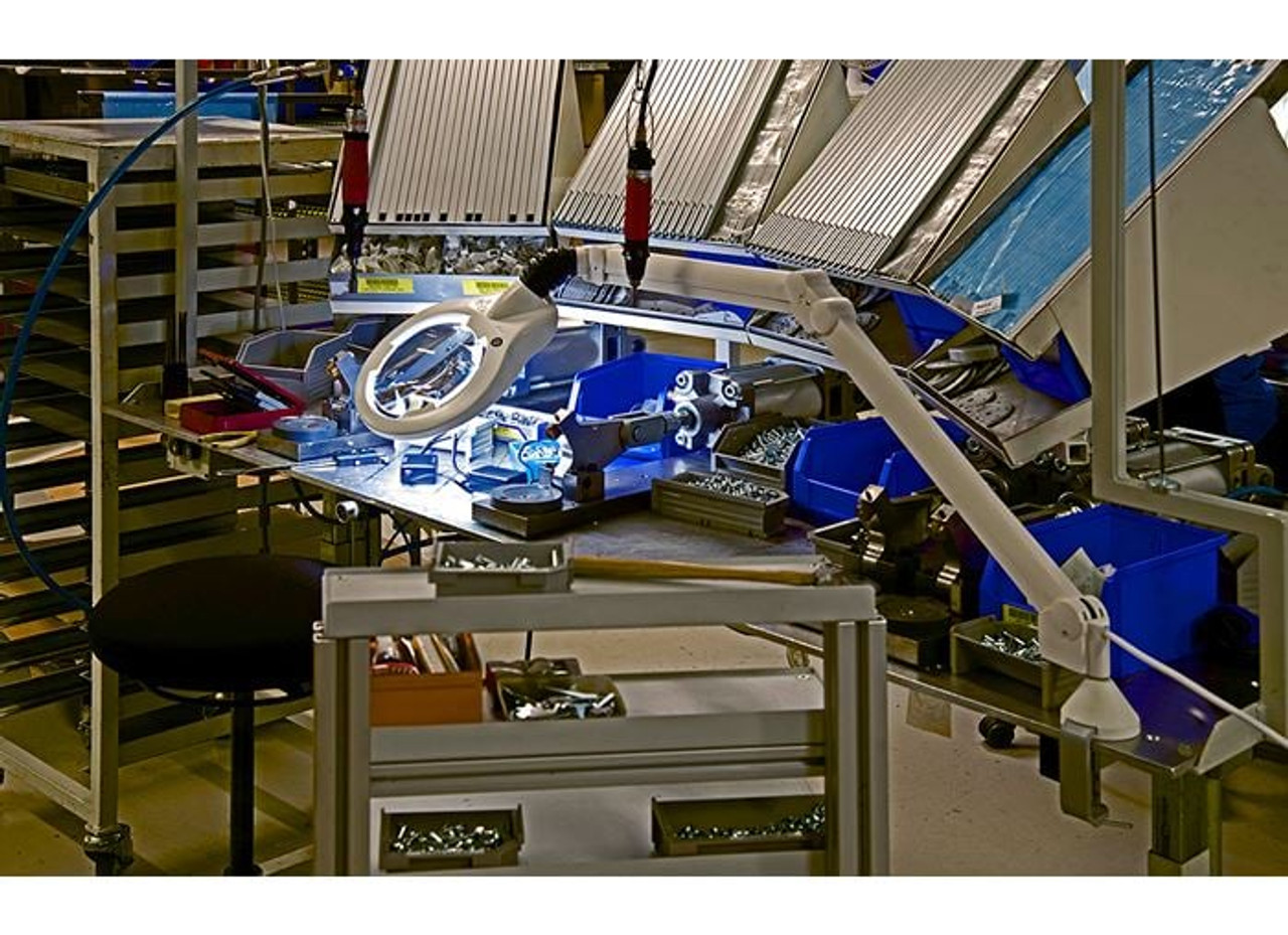 Luxo Circus LED Magnifier