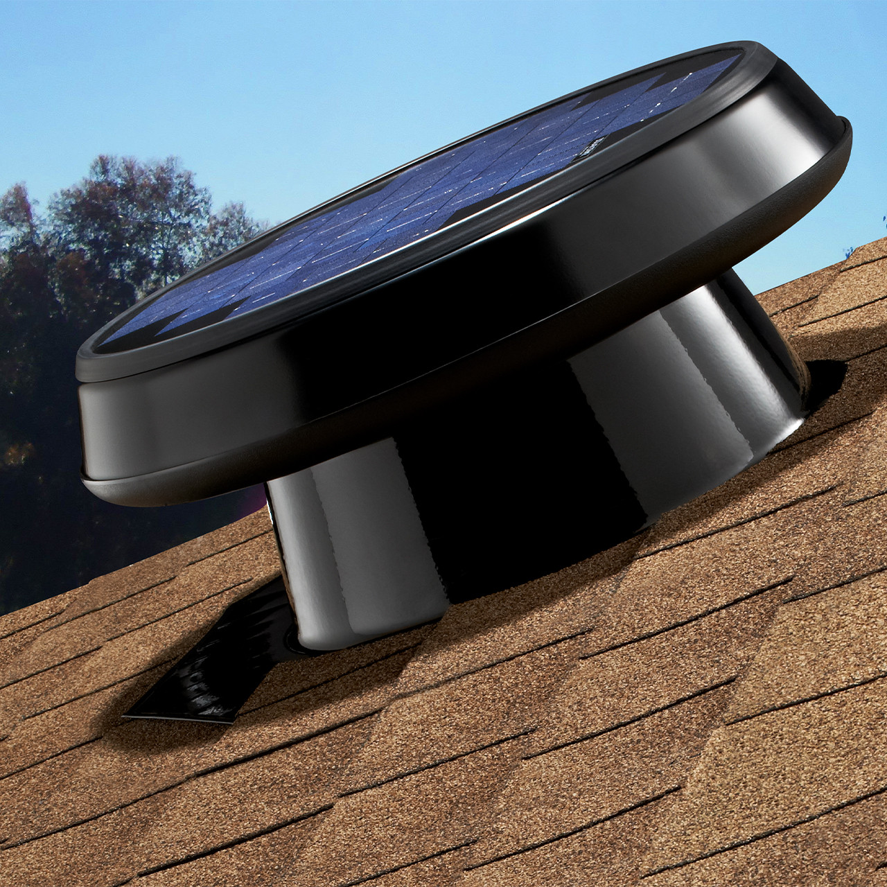 Solar Attic Fan w/ No Pitch Flashing (152 mm High)