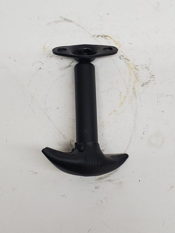 MAHINDRA ROXOR® HOOD CATCH