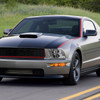 2005-2009 Ford Mustang Halo Projector Headlights w/ LED Light Strip (Chrome Housing/Clear Lens)