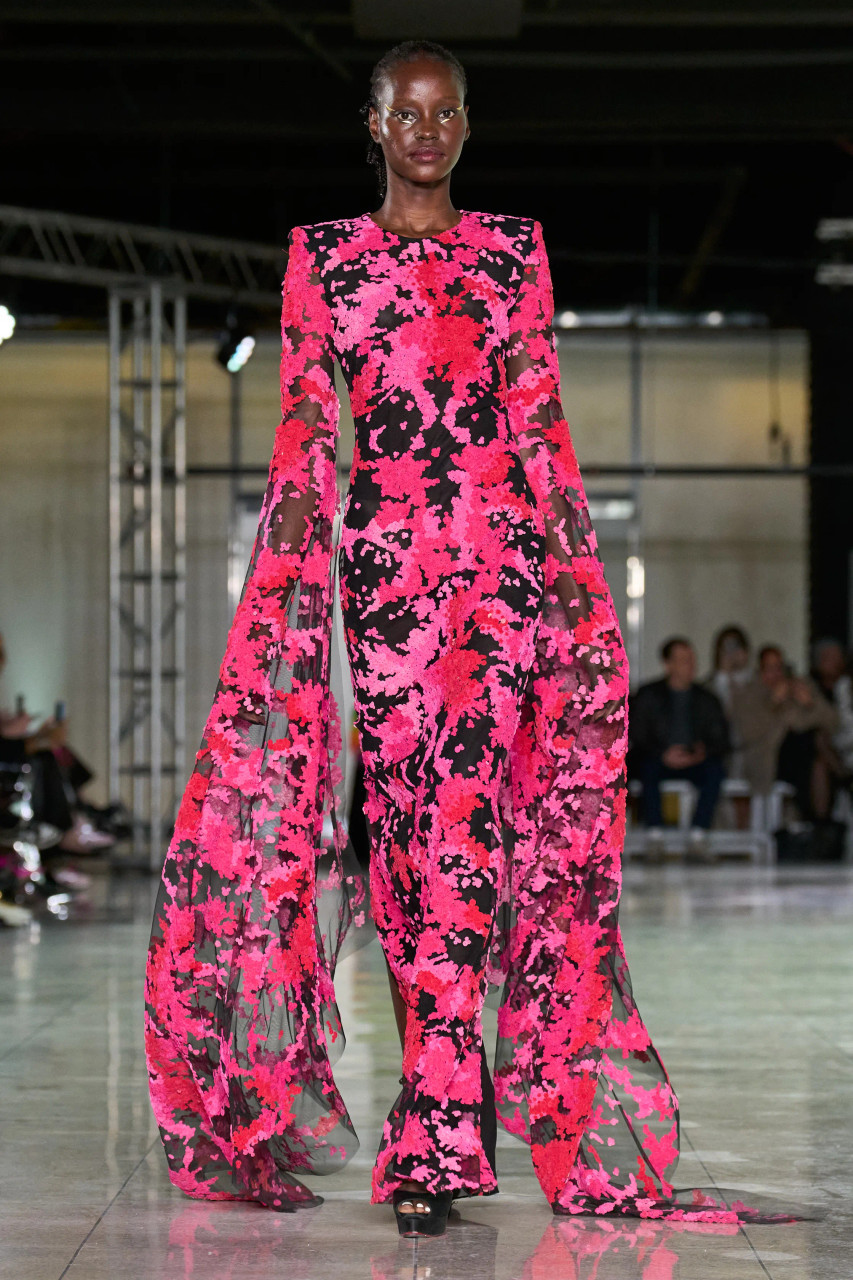 Naeem R 2 Naeem Khan Fall 2024 Ready To Wear Look 2 - Vivaldi Boutique