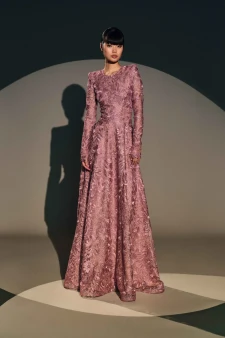 Naeem Khan Pre-Fall 2026 Look 16