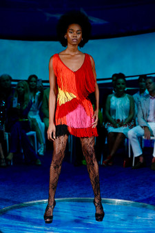 Naeem Khan Resort 2023 Look 3