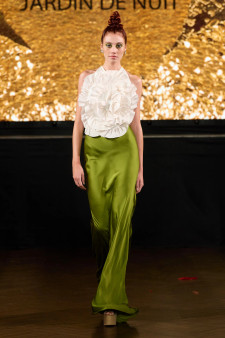 Naeem Khan Spring 2023 Look 32