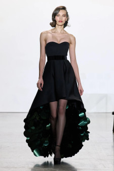 Badgley Mischka Fall 2023 Ready To Wear Look 1