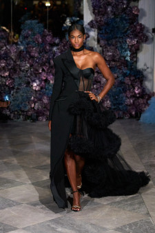Christian Siriano Spring 2024 Ready To Wear Look 13