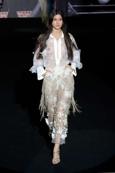 Yolan Cris Spring 2025 Ready To Wear Look 1