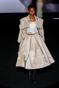 Yolan Cris Spring 2025 Ready To Wear Look 19