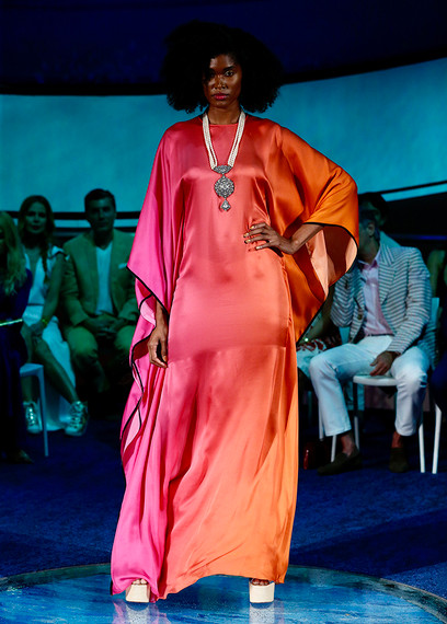 Naeem Khan Resort 2023 Look 31