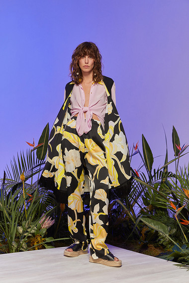 Leonard of Paris Spring 2023 Look 17