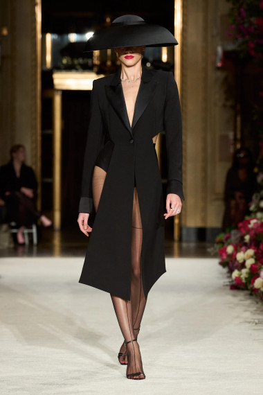Christian Siriano Fall 2023 Ready To Wear Look 29