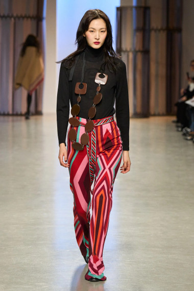 Leonard of Paris Fall 2024 Look 26