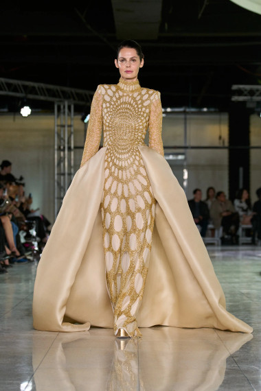 Naeem Khan Fall 2024 Ready To Wear Look 19
