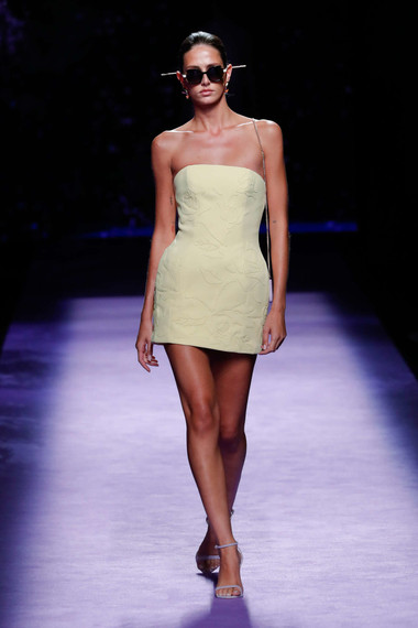 Isabel Sanchis Spring 2025 Ready To Wear Look 21