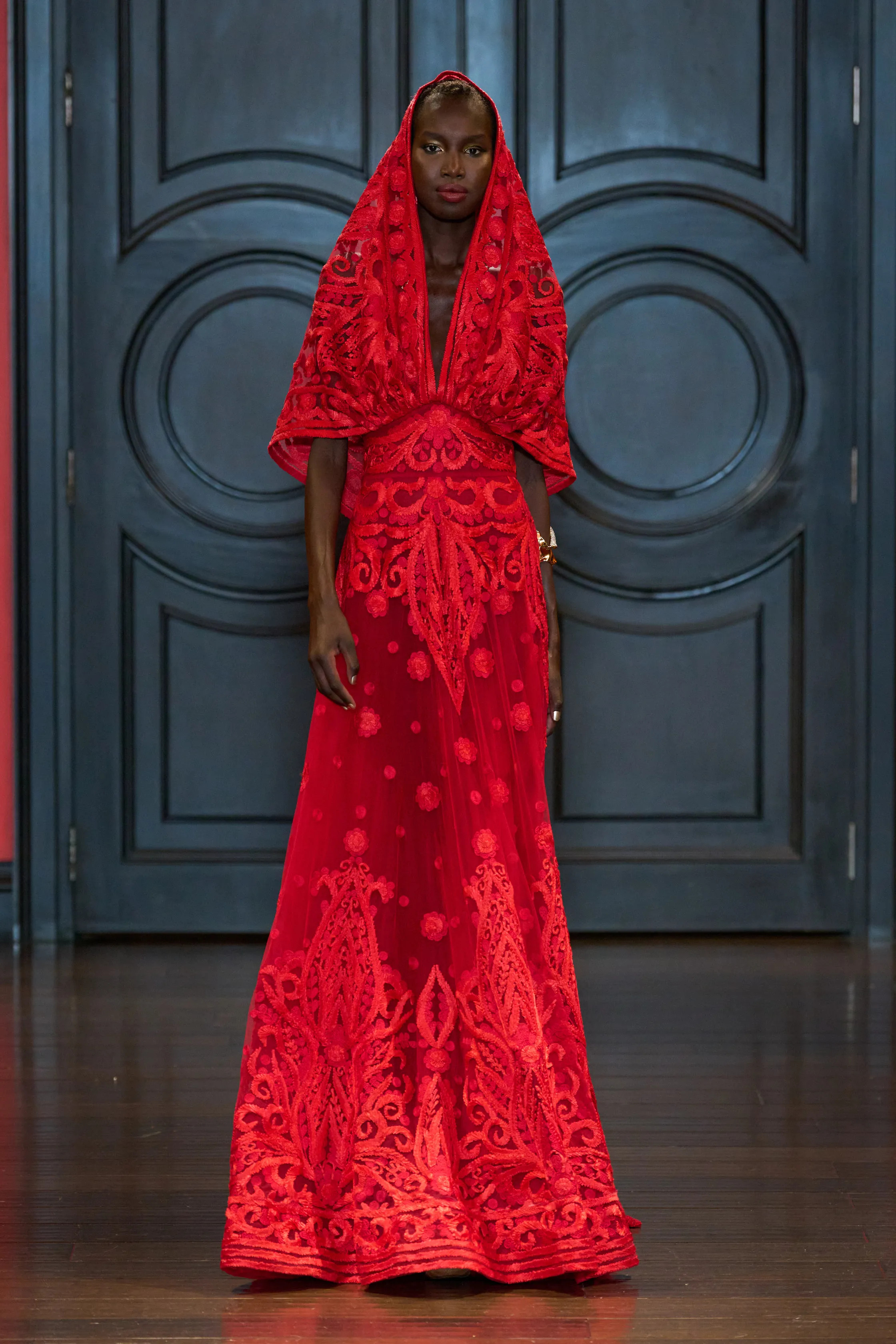 Naeem Khan Spring 2024 Ready To Wear Look 1 - Vivaldi Boutique