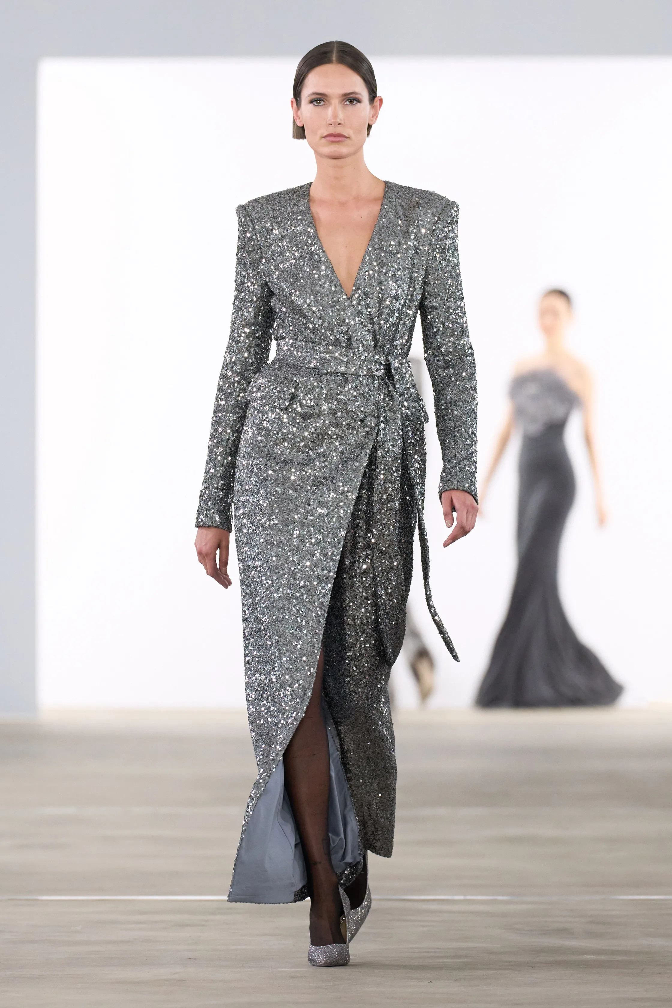 Badgley Mischka Fall 2024 Look 14 - Vivaldi Boutique