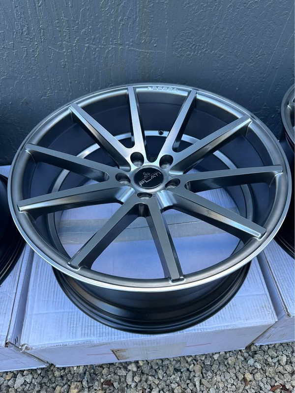 DEEP CONCAVE STYLE WHEELS 20X9.5 GLOSS SILVER FOR CAMRY, HONDA, INFINITI, HYUNDAI, LEXUS AND MORE