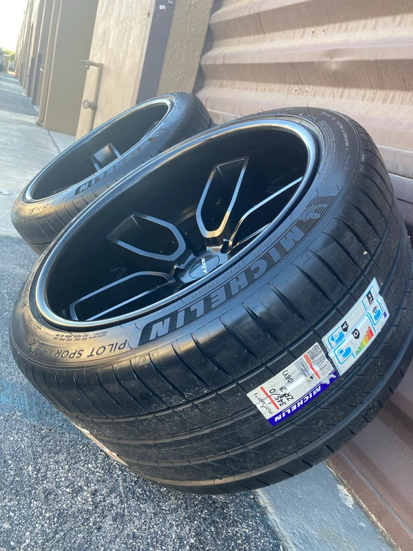 RED EYE WIDE BODY CUSTOM: FULL FORGED DEVIL'S 20X13 345/30 REARS PACKAGE
