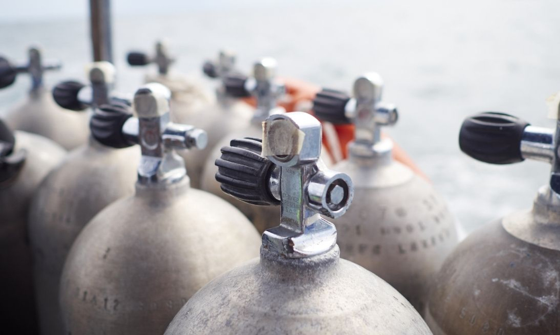 Steel vs. Aluminum Calibration Gas Cylinders - MESA Specialty Gases &  Equipment