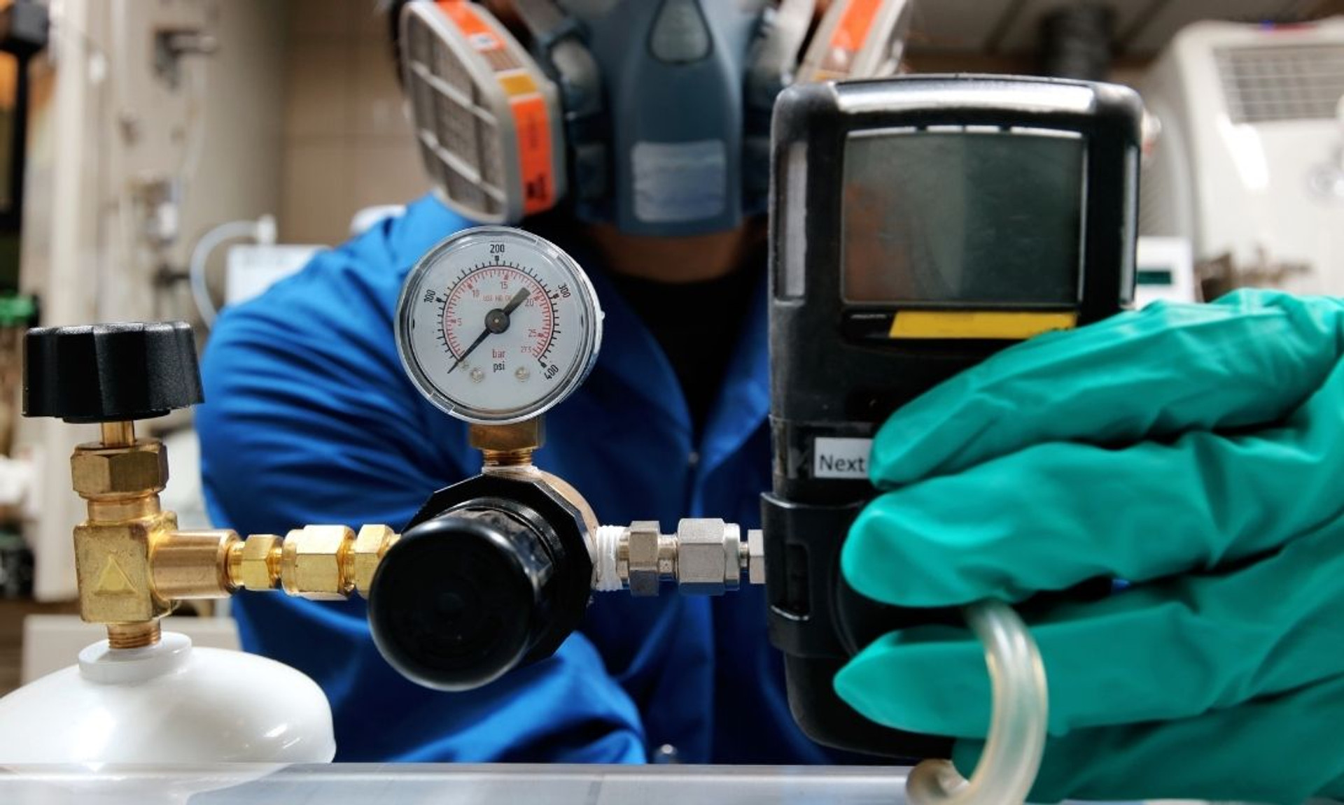 Common Uses for Specialty and Calibration Gases thumbnail image