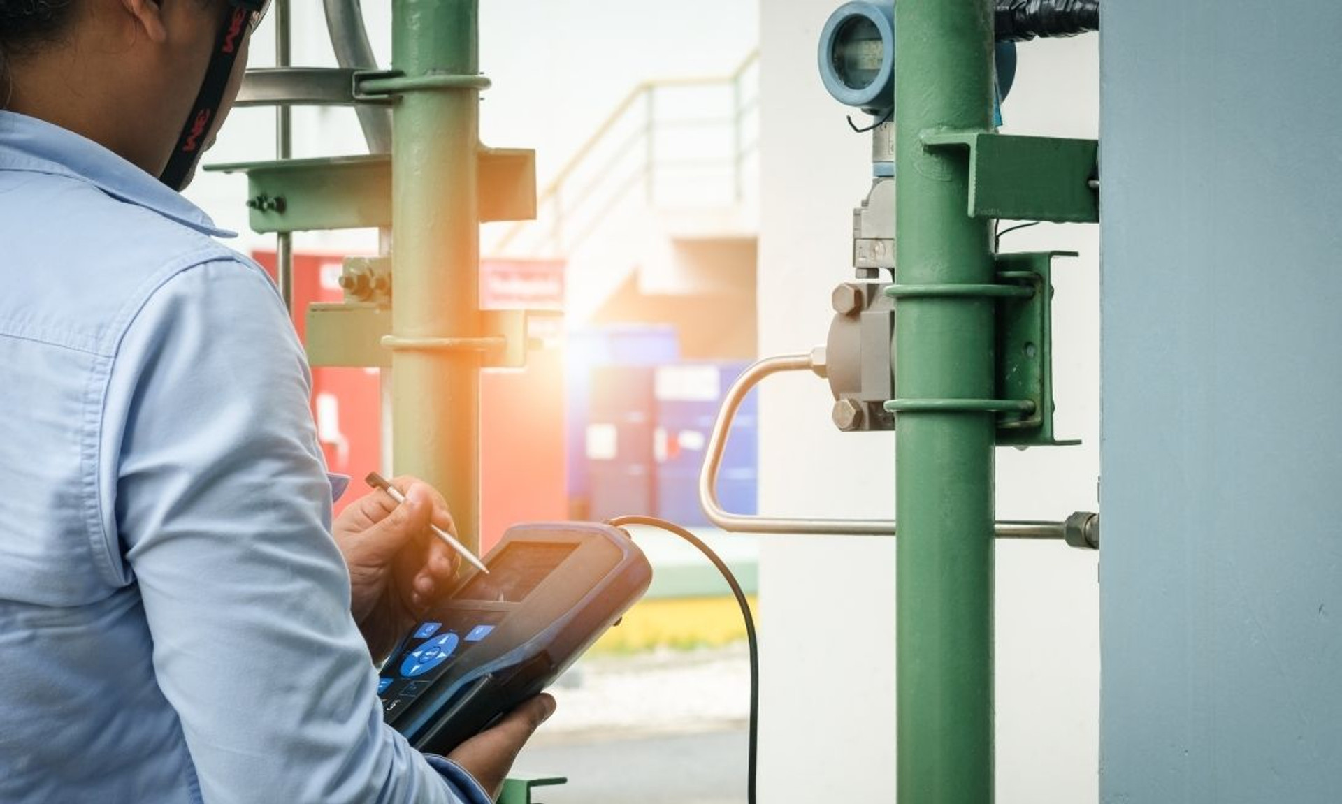 Controlling Calibration Gas Flow and Pressure MESA Specialty Gases & Equipment