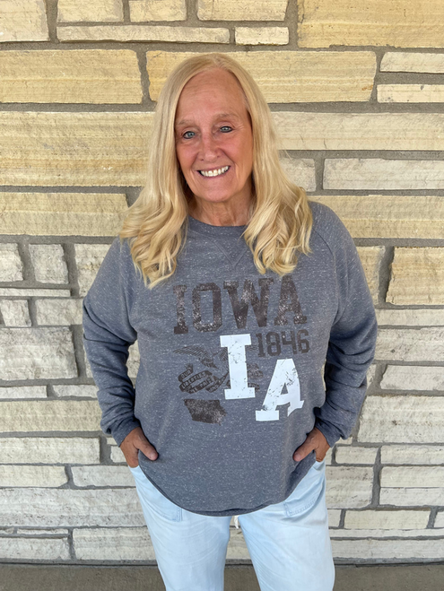 Patriotic  Iowa Vitage LS