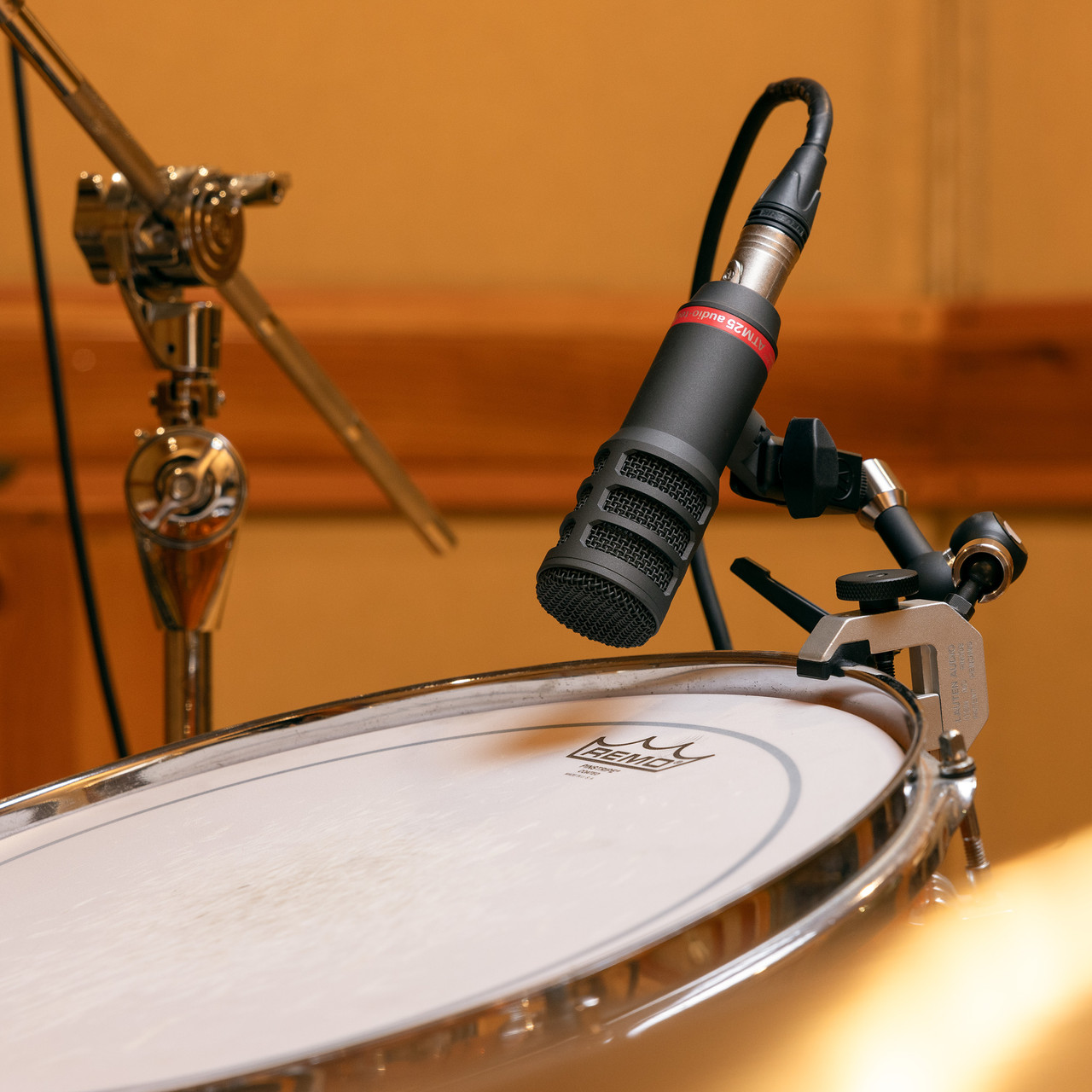 Lauten Audio Snare Mic Large-Diaphragm FET Condenser | STL Pro Audio