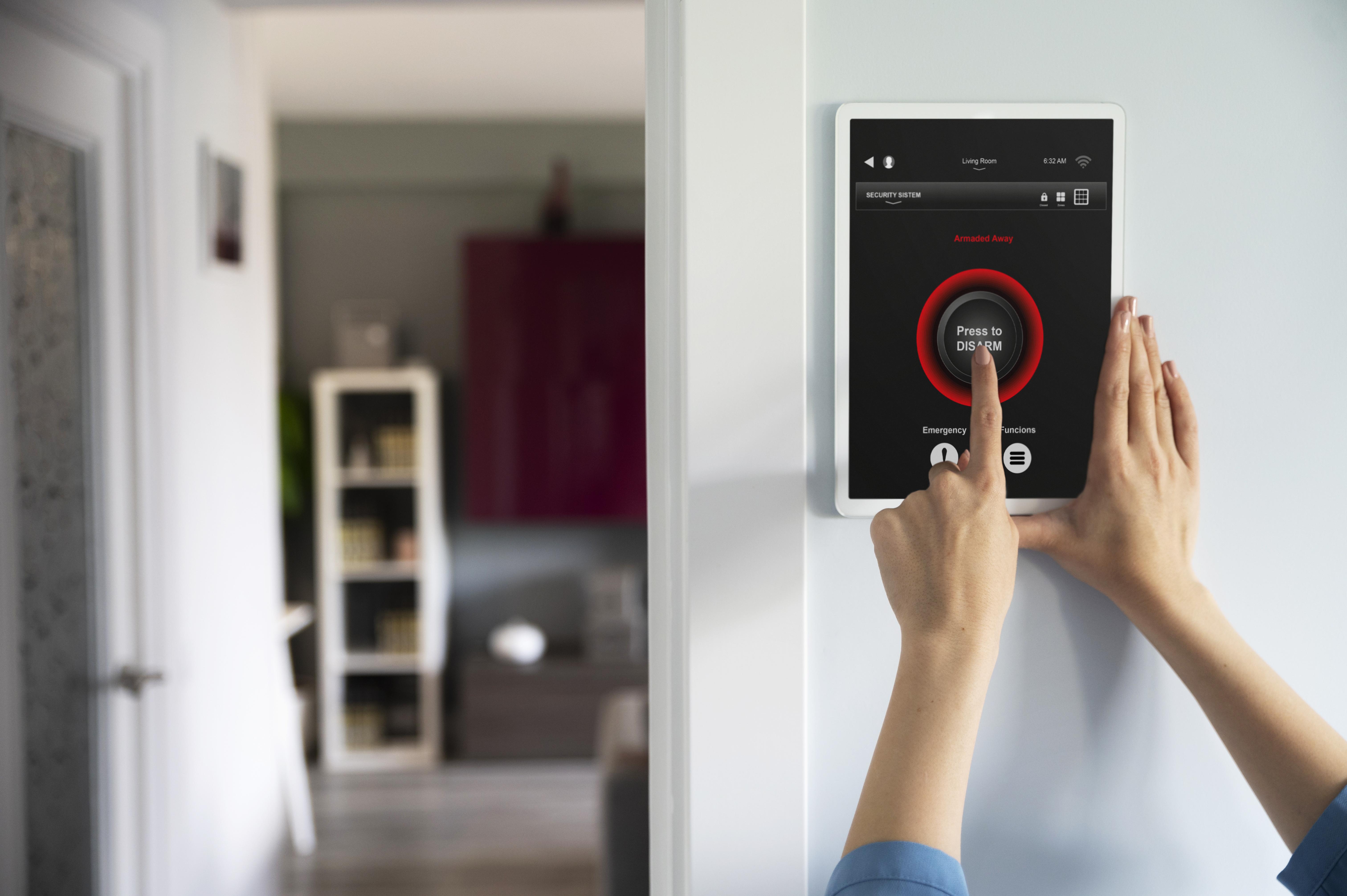 Comprehensive Checklist for Vacation Home Security Solutions