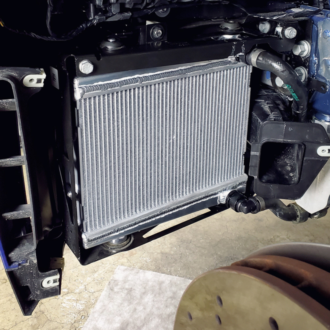 Mishimoto 2021+ BMW G8X M3/M4 Performance Auxiliary Radiators - MMRAD-G80-21A Photo - Mounted